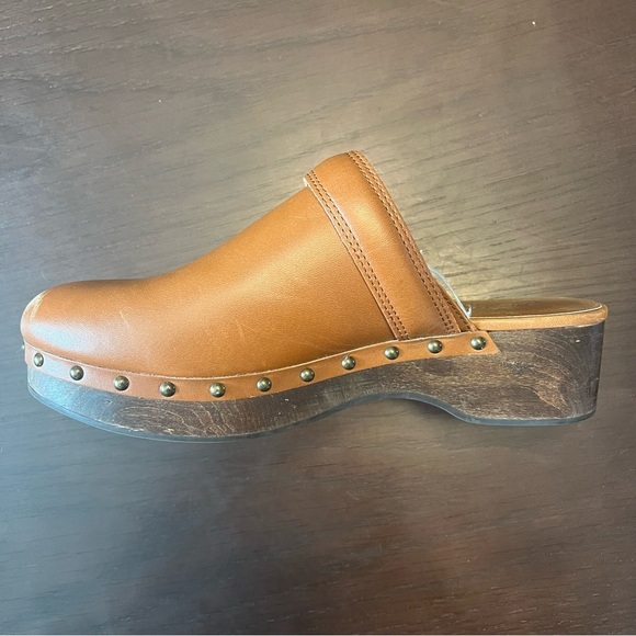 Madewell women’s The Cecily Clog in Oiled Leather. Size 7.5. - Picture 10 of 11